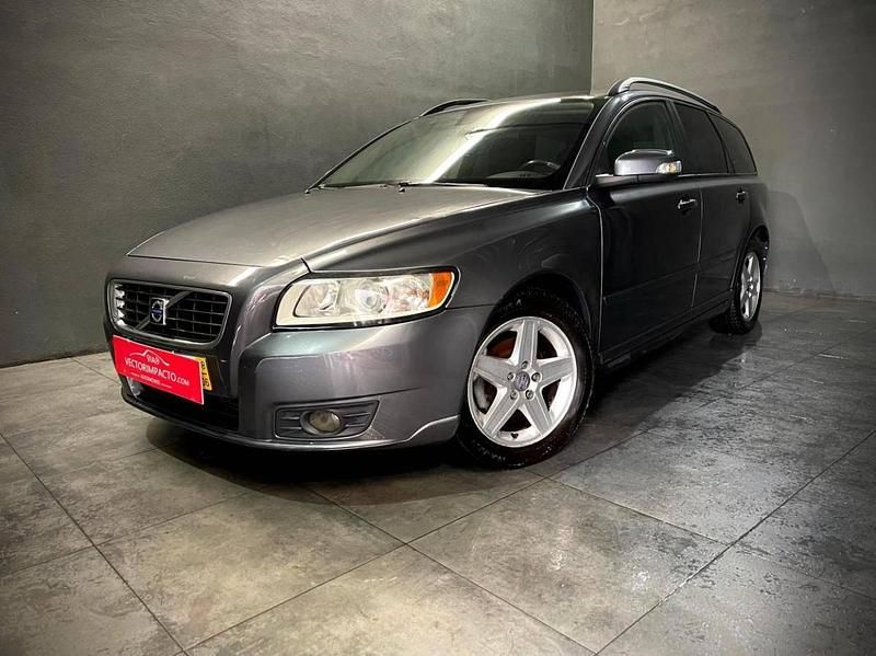 Usado Volvo V50 110 HP (80 kW) 2008 Cinzento Carrinha