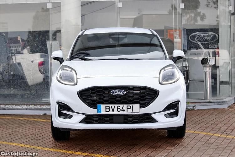 Branco Usado 2025 Ford Puma ST-Line SUV | € 25.990 (Preço justo) - Imagem 1/1