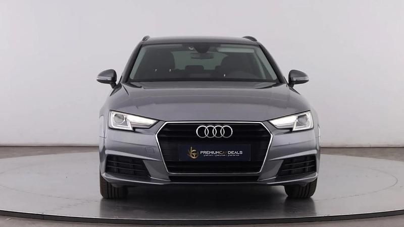 Usado Audi A4 Premium 150 HP (110 kW) 2016 Cinza Sedan