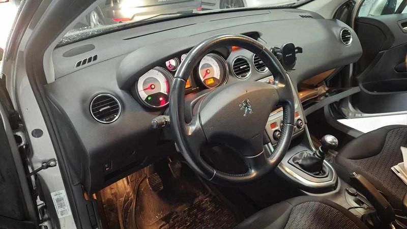 Usado Peugeot 308 109 HP (80 kW) 2010 Cinzento Carrinha