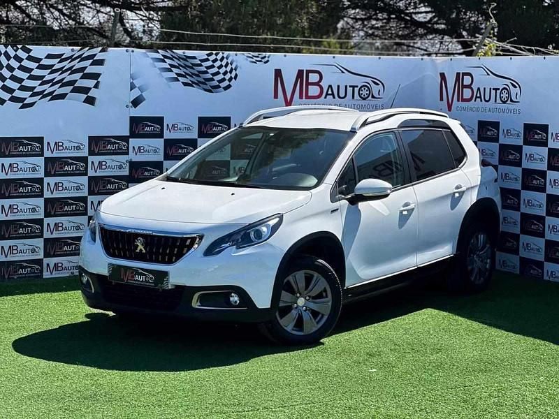 Branco Usado 2019 Peugeot 2008 Signature Sky SUV | € 14.900 (Preço justo) - Imagem 1/3