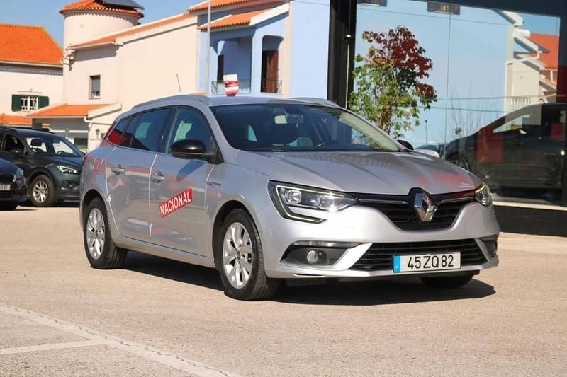Usado Renault Mégane IV 115 HP (84 kW) 2019 Cinzento Carrinha