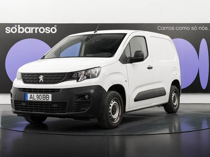 Branco Usado 2021 Peugeot Partner Monovolume | € 15.990 (Preço justo) - Imagem 1/4