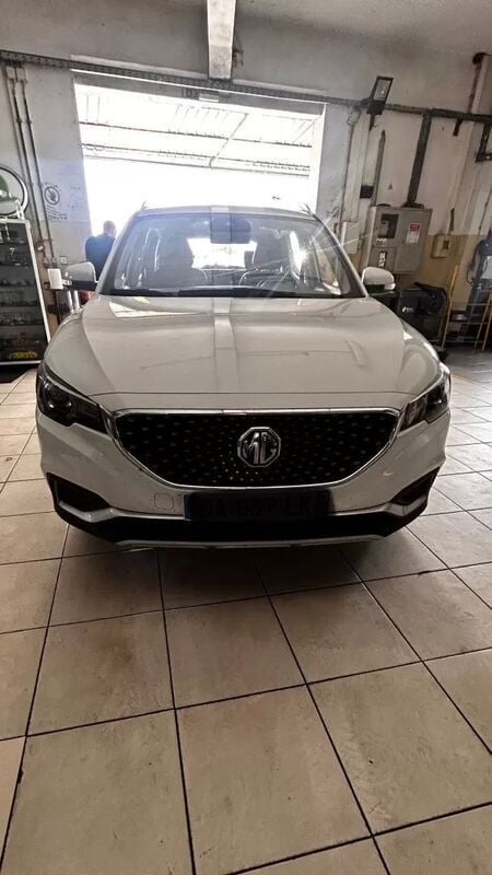 Branco Usado 2021 MG ZS Luxury Sedan | € 17.900 (Super Preço) - Imagem 1/4