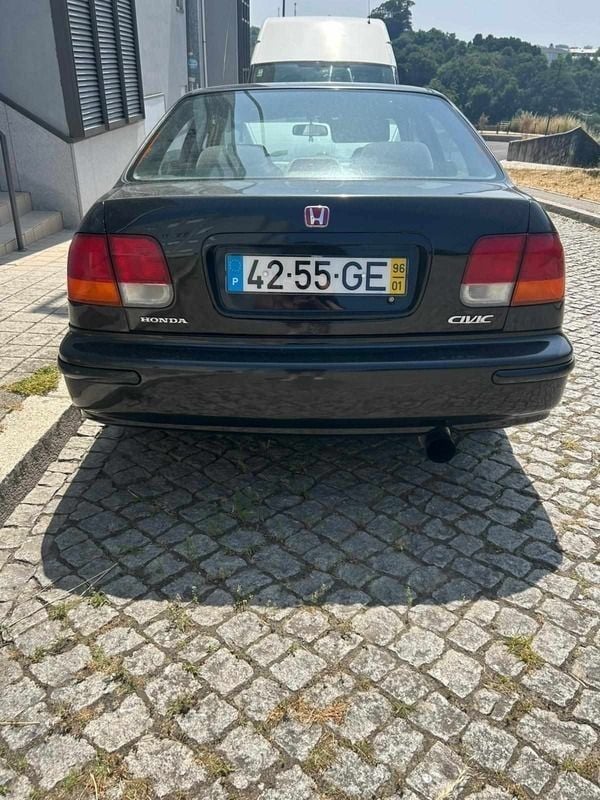 Preto Usado 1996 Honda Civic Citadino | € 2.550 - Imagem 1/4
