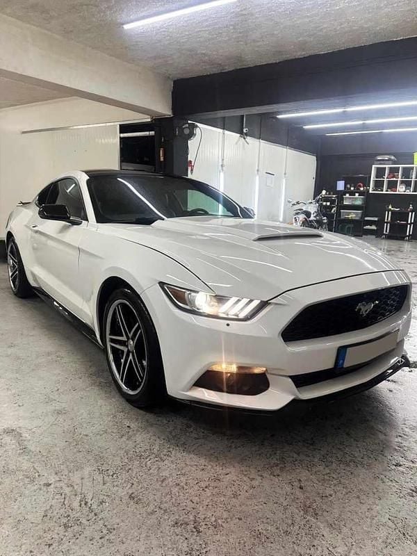 Usado Ford Mustang 290 HP (213 kW) 2017 Branco