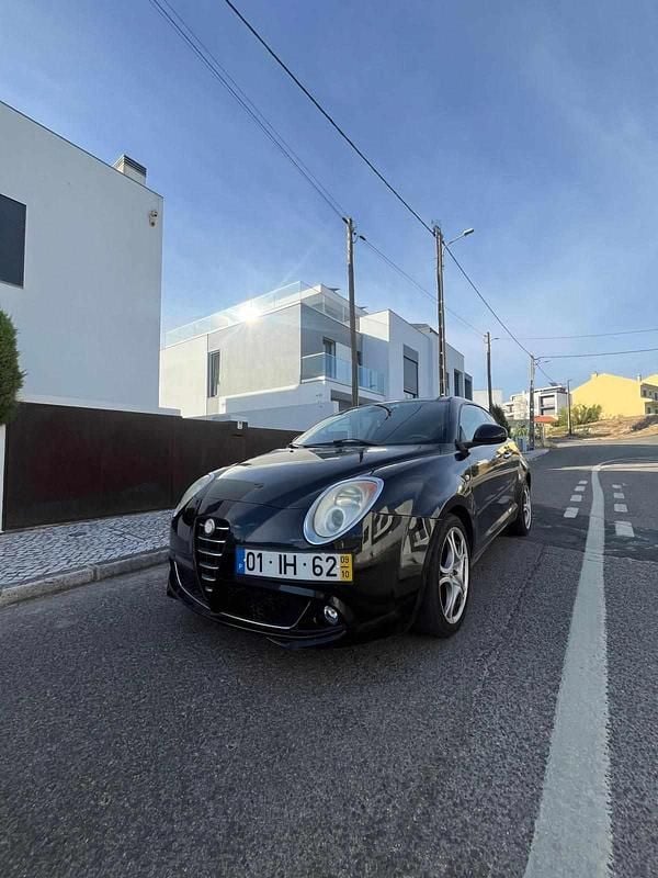 Preto Usado 2009 Alfa Romeo MiTo Citadino | € 3.500 - Imagem 1/4