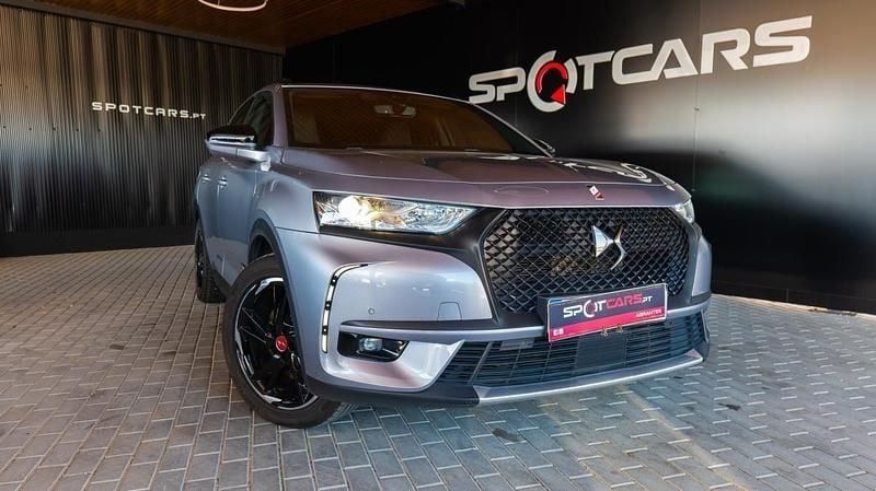 Cinzento Usado 2021 DS Automobiles DS7 Crossback SUV | € 25.990 (Bom preço) - Imagem 1/4