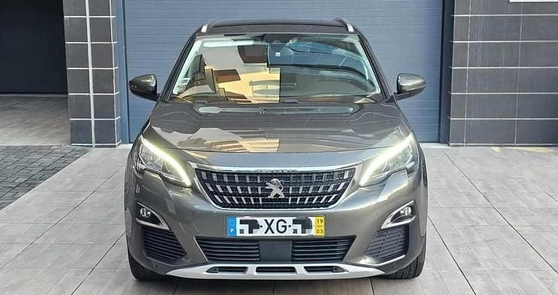Usado Peugeot 3008 131 HP (96 kW) 2019 Cinzento SUV