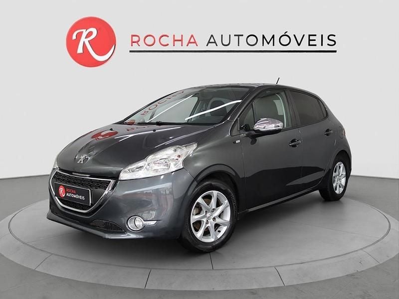 Preto Usado 2016 Peugeot 208 Active Citadino | € 8.999 (Preço justo) - Imagem 1/4