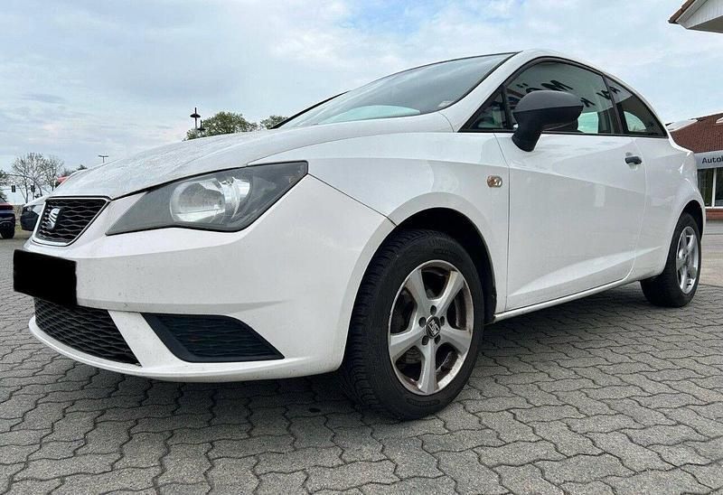 Branco Usado 2014 Seat Ibiza SC Citadino | € 8.250 (Preço elevado) - Imagem 1/4