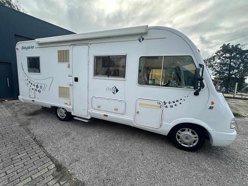 Usado Fiat Ducato 128 HP (94 kW) 2004 Branco Van