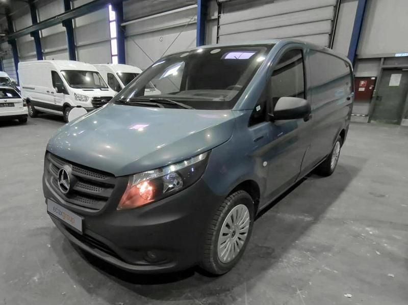 Cinzento Usado 2021 Mercedes e-Vito Monovolume | € 19.490 - Imagem 1/4