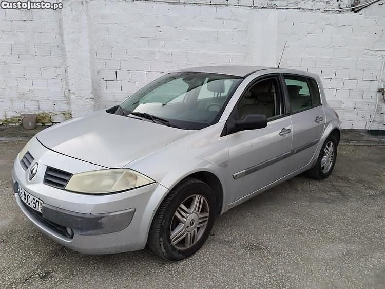 Cinza Usado 2005 Renault Mégane II | € 1.390 (Super Preço) - Imagem 1/1