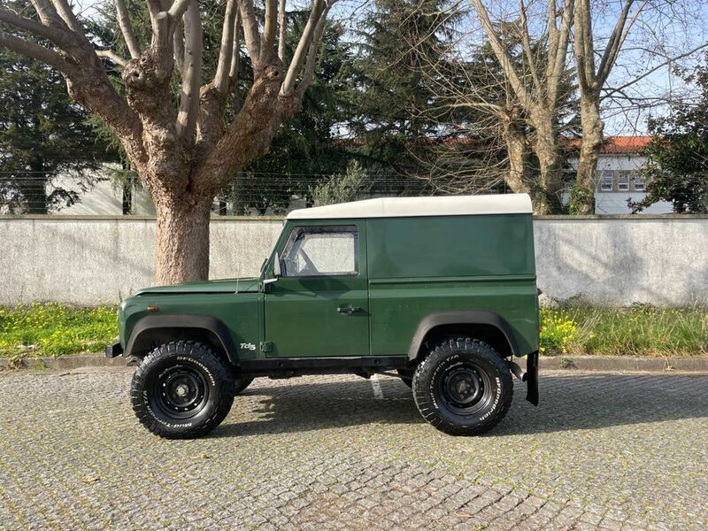 Usado 2002 Land Rover Defender SUV | € 24.000 - Imagem 1/4