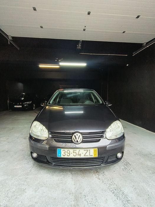 Usado 2005 VW Golf V Sedan | € 3.970 (Super Preço) - Imagem 1/4