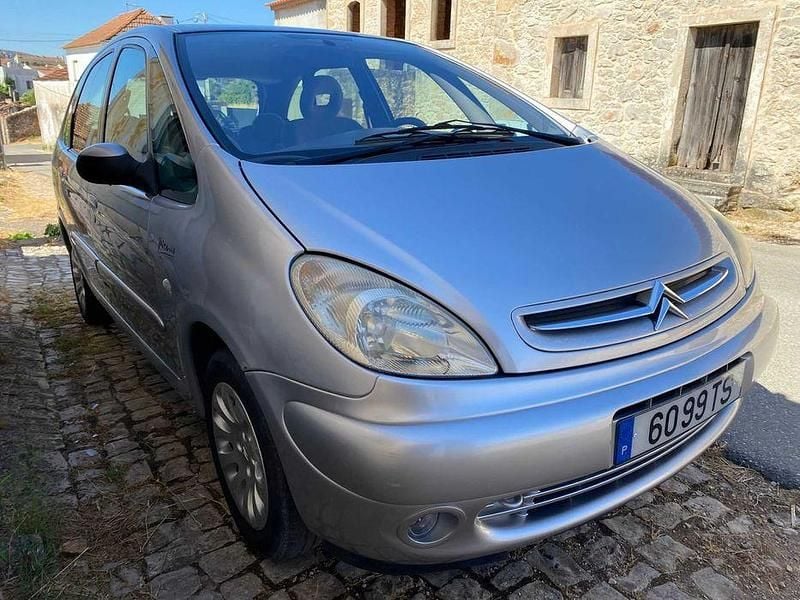 Usado 2002 Citroën Xsara Picasso Monovolume | € 2.500 (Preço justo) - Imagem 1/4
