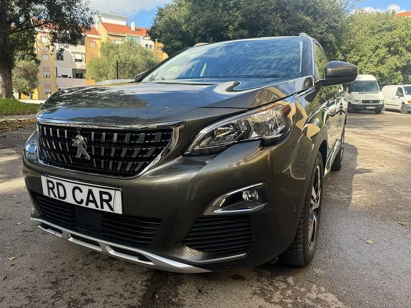 Cinza Usado 2020 Peugeot 3008 Allure SUV | € 23.500 (Preço justo) - Imagem 1/4