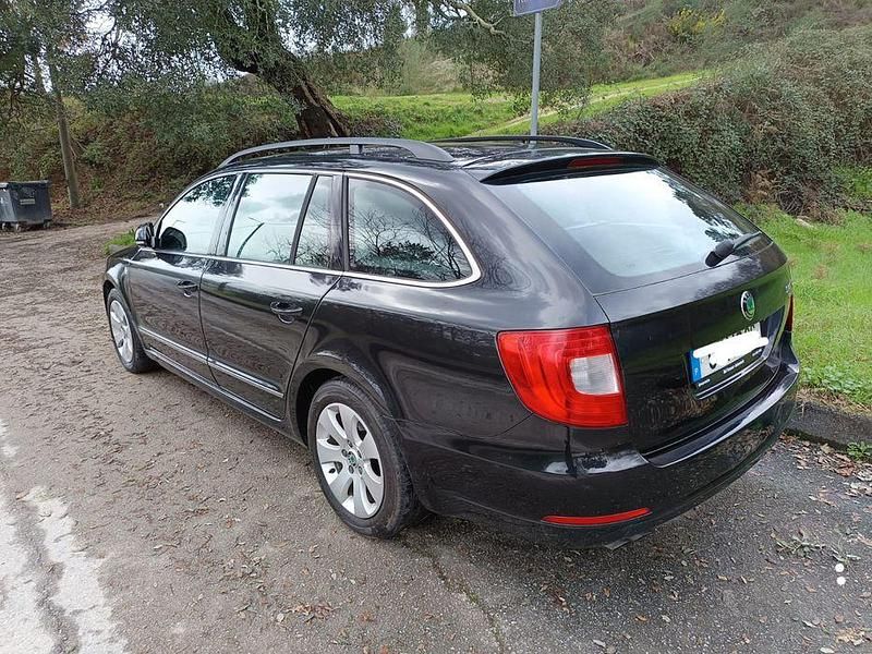 Usado Skoda Superb GreenLine 105 HP (77 kW) 2013 Sedan