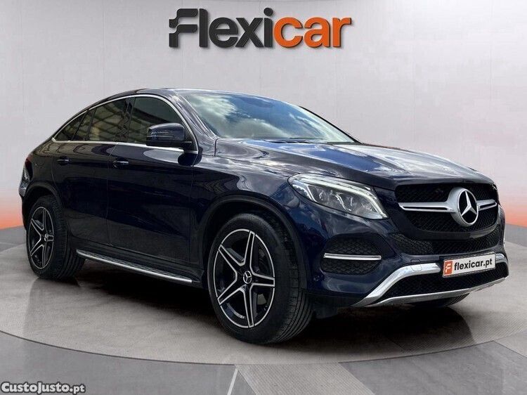 Azul Usado 2018 Mercedes GLE350 Coupé | € 55.990 - Imagem 1/1
