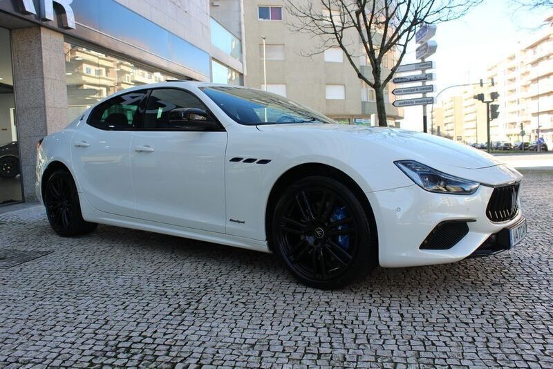 Usado Maserati Ghibli GT 330 HP (242 kW) 2021 Branco Coupé