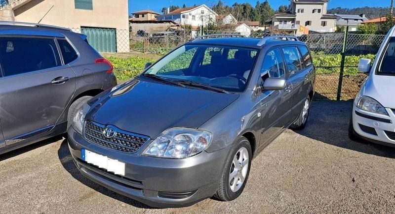 Cinzento Usado 2004 Toyota Corolla | € 5.750 (Preço justo) - Imagem 1/3