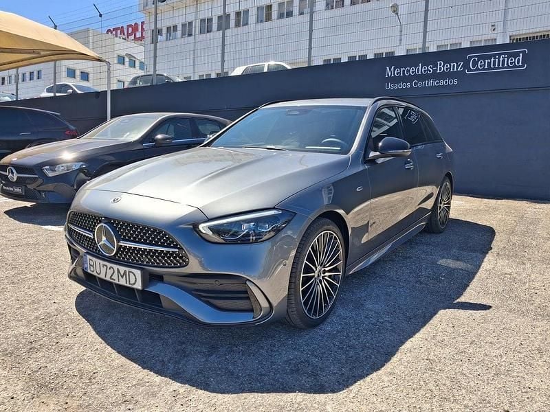 Cinza Usado 2025 Mercedes C300e AMG line Carrinha | € 61.000 (Preço elevado) - Imagem 1/4