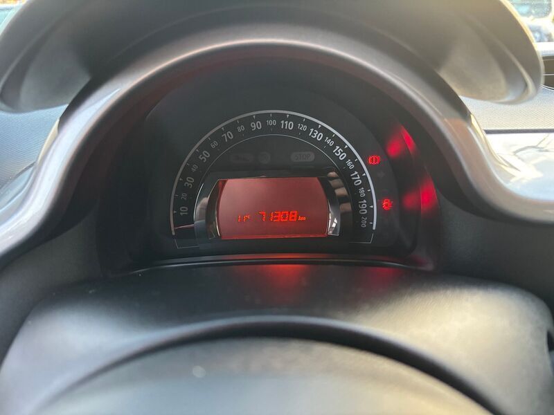 Usado Renault Twingo LIMITED 70 HP (51 kW) 2018 Cinza Citadino