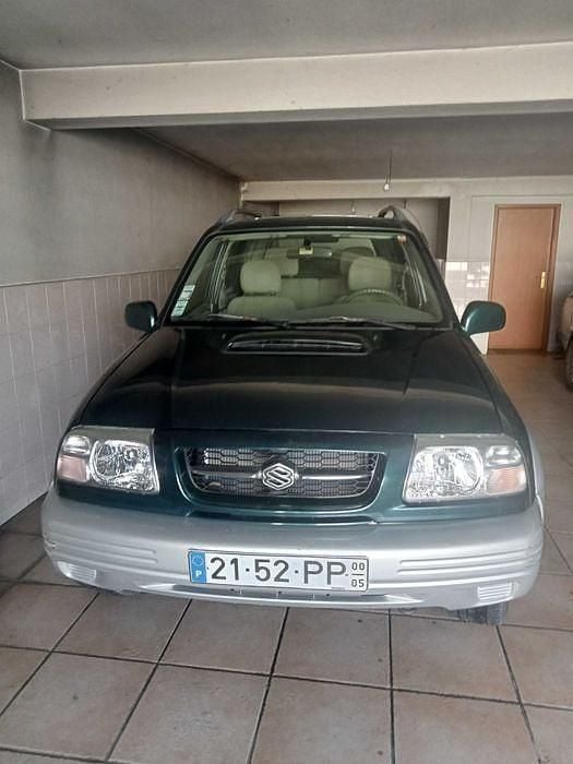 Usado 2000 Suzuki Vitara SUV | € 4.750 - Imagem 1/4
