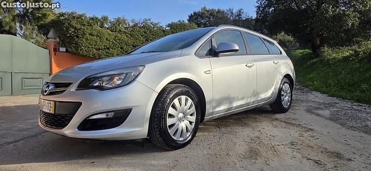 Usado Opel Astra Selection 136 HP (100 kW) 2015 Cinza Carrinha