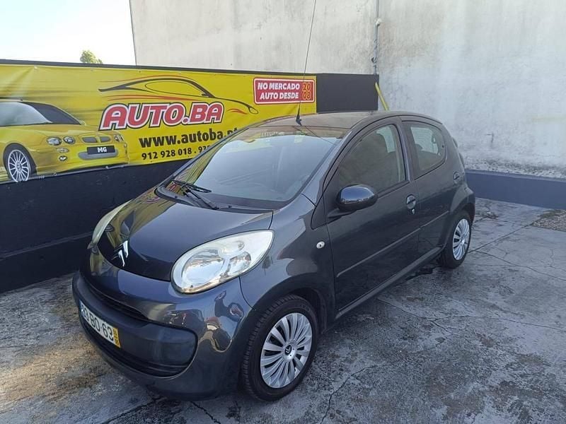 Cinza Usado 2006 Citroën C1 Citadino | € 4.690 (Preço justo) - Imagem 1/4