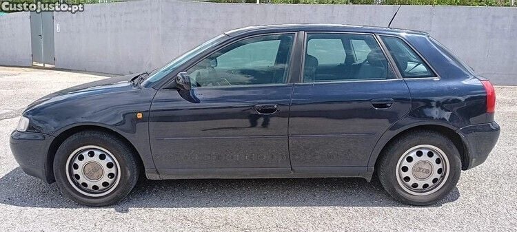 Azul Usado 2000 Audi A3 | € 2.500 - Imagem 1/1
