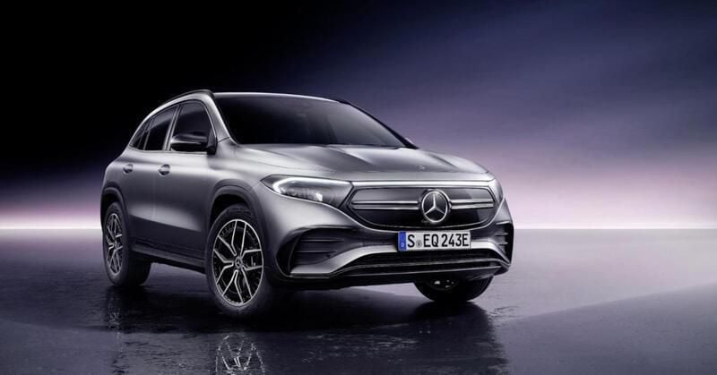 Cinzento Usado 2021 Mercedes EQA250 Progressive SUV | € 29.900 - Imagem 1/3