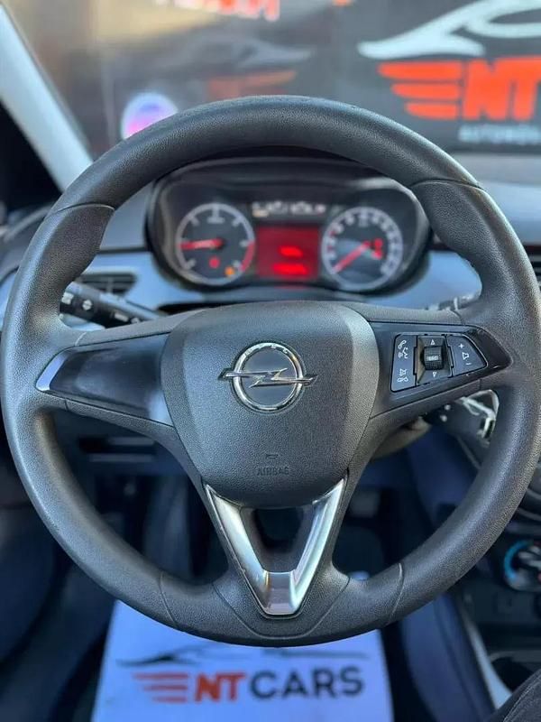 Usado Opel Corsa 75 HP (55 kW) 2017 Branco Van