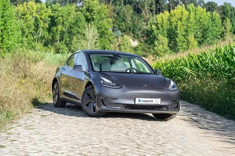 Cinza Usado 2020 Tesla Model 3 Long Range AWD Sedan | € 24.850 (Super Preço) - Imagem 1/2