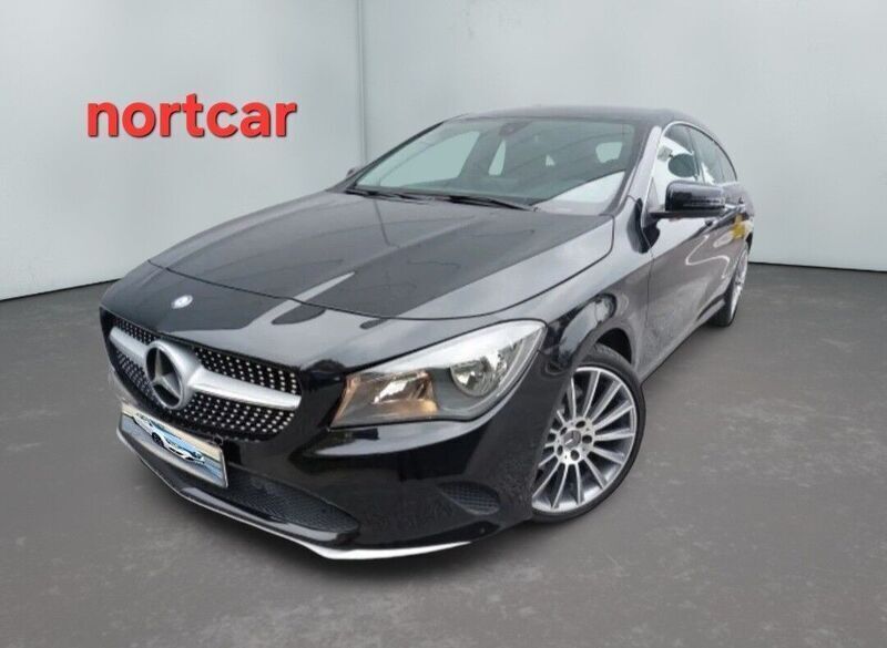 Preto Usado 2017 Mercedes CLA180 Sedan | € 17.900 (Preço justo) - Imagem 1/4