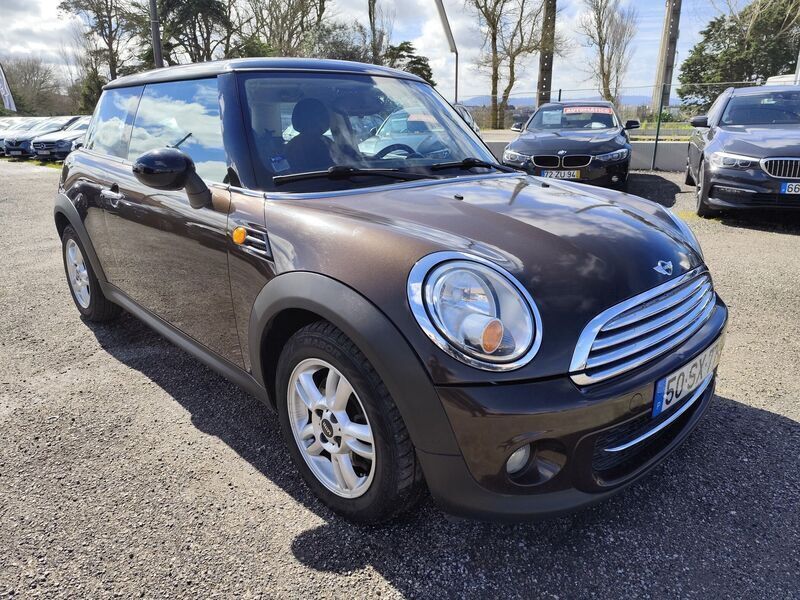 Castanho Usado 2011 Mini Cooper D Citadino | € 9.900 (Preço justo) - Imagem 1/4