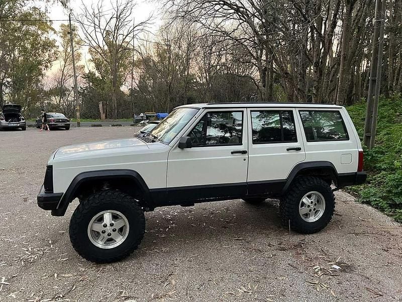 Usado Jeep Cherokee Limited 178 HP (130 kW) 1989 SUV