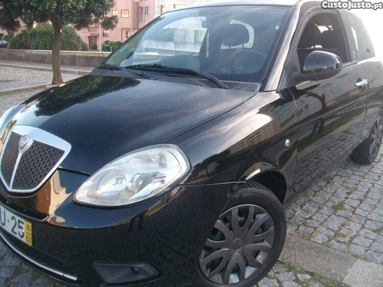 Preto Usado 2010 Lancia Ypsilon Citadino | € 3.650 - Imagem 1/1