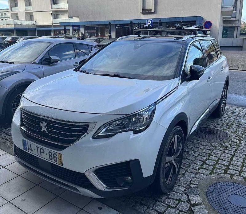 Usado 2017 Peugeot 5008 Monovolume | € 18.750 (Bom preço) - Imagem 1/4