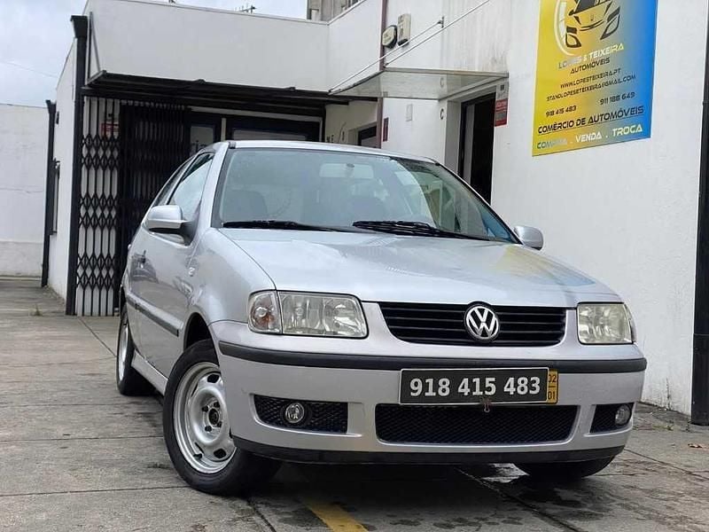 Cinzento Usado 2002 VW Polo | € 1.200 - Imagem 1/4