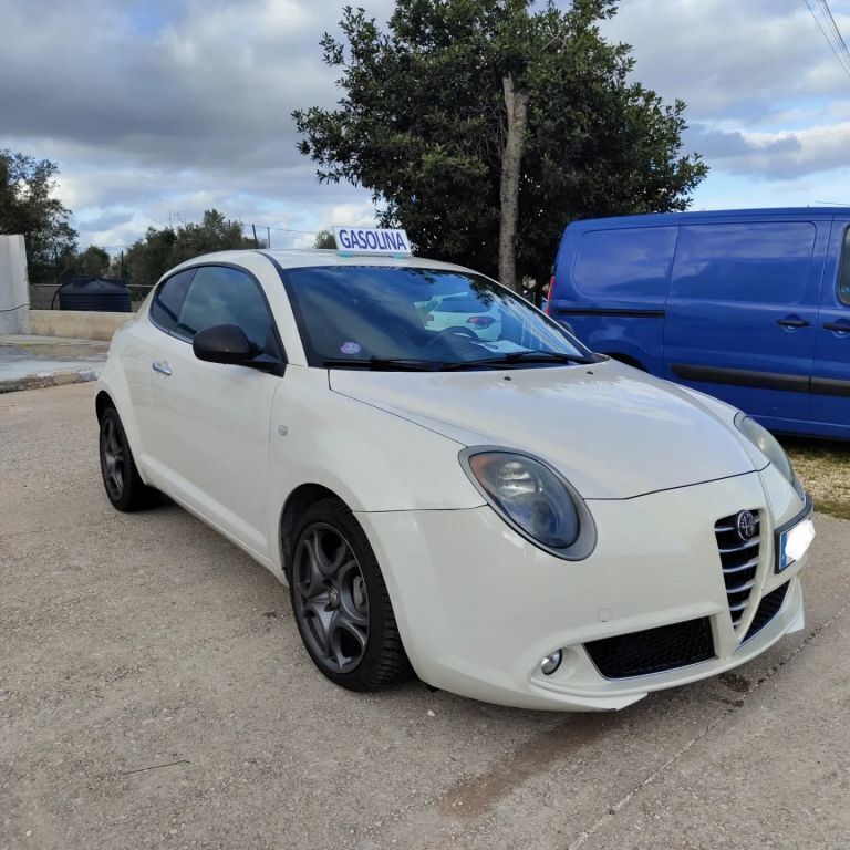 Branco Usado 2010 Alfa Romeo MiTo Citadino | € 10.980 (Caro) - Imagem 1/4