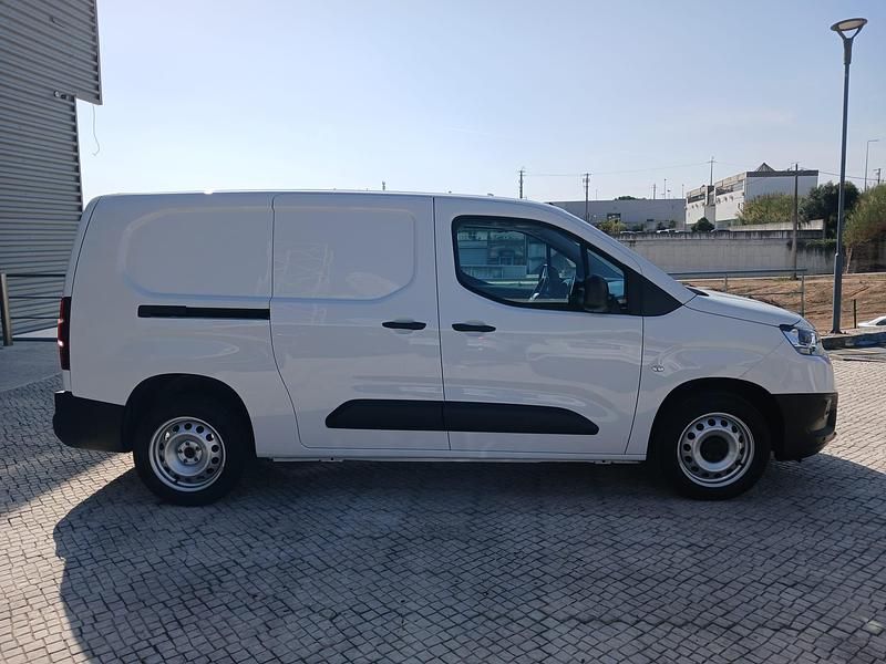Usado Toyota Proace City City 100 HP (73 kW) 2023 Branco (sólida) Monovolume