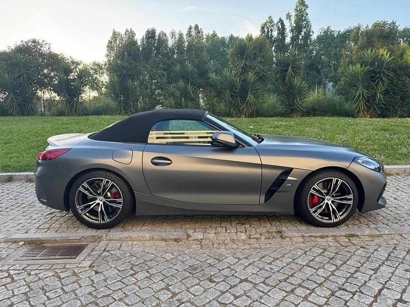 Cinzento Usado 2022 BMW Z4 Cabrios | € 55.000 - Imagem 1/4