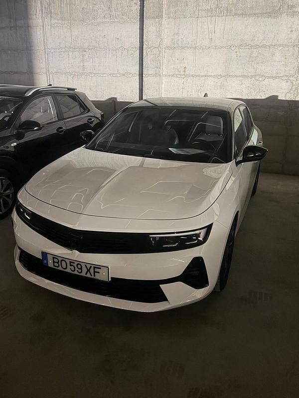 Branco Usado 2024 Opel Astra Carrinha | € 26.900 (Preço justo) - Imagem 1/1