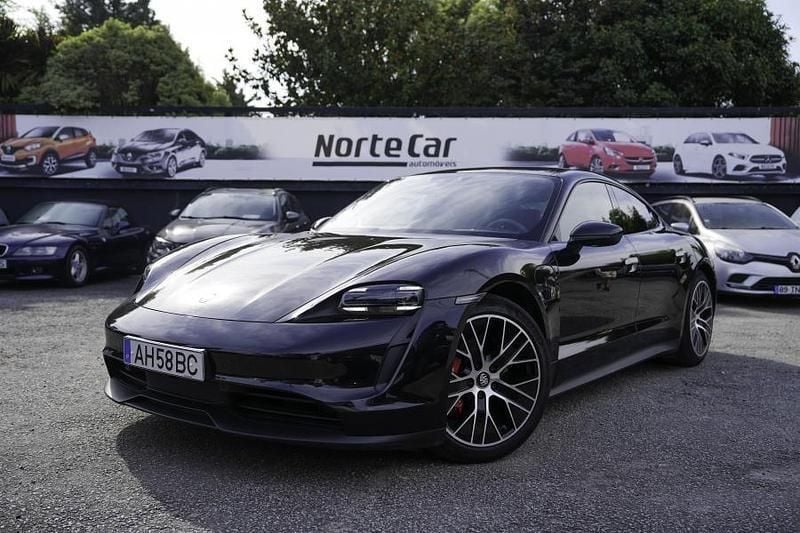 Preto Usado 2021 Porsche Taycan Sedan | € 65.890 (Bom preço) - Imagem 1/4