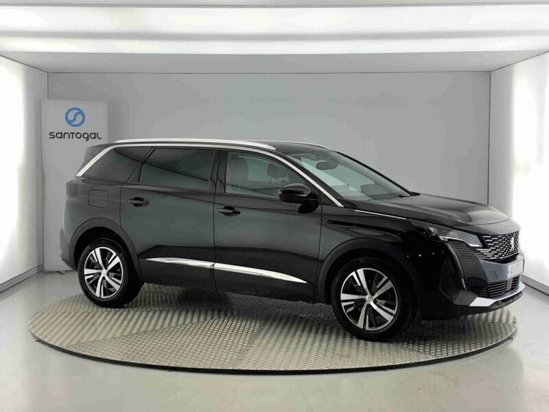 Preto Usado 2023 Peugeot 5008 Allure Monovolume | € 31.990 (Caro) - Imagem 1/4