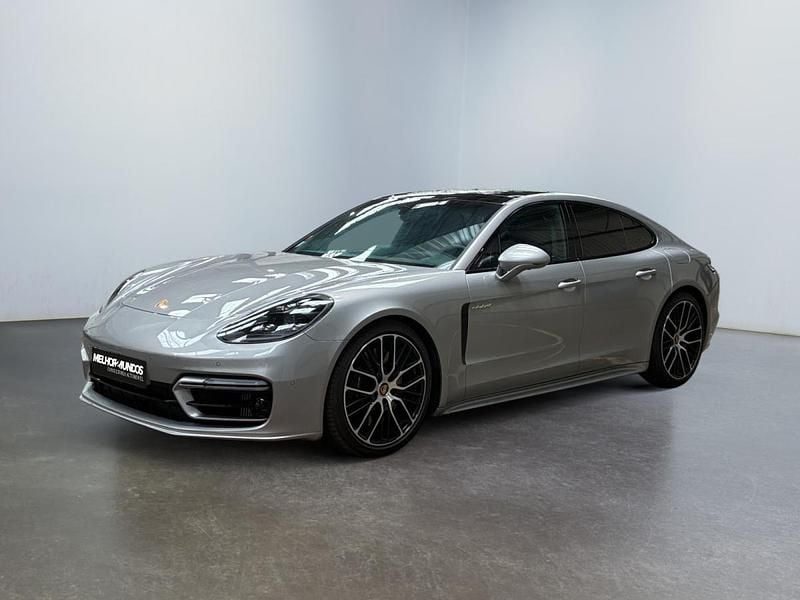Cinzento Usado 2023 Porsche Panamera Sedan | € 131.990 - Imagem 1/4