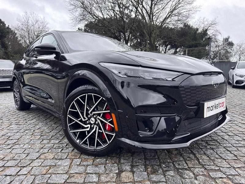 Usado Ford Mustang Mach-E 358 kW (487 HP) 2022 Preto SUV