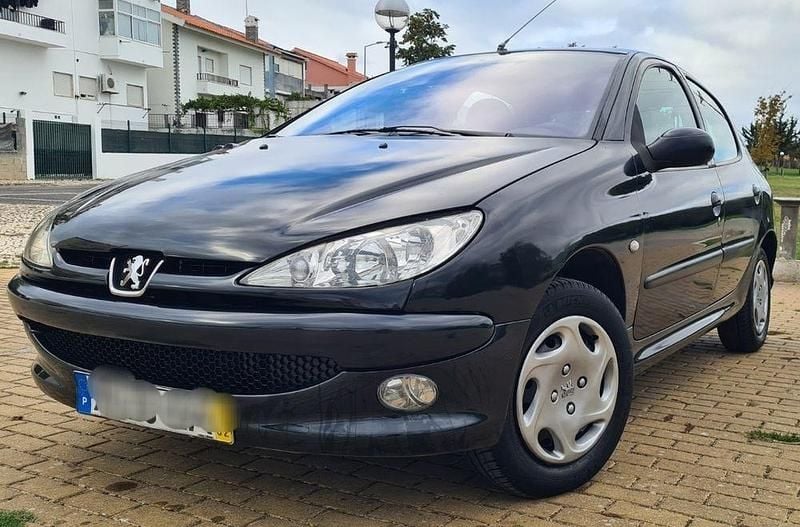 Usado 2004 Peugeot 206 Sedan | € 1.900 (Preço justo) - Imagem 1/4